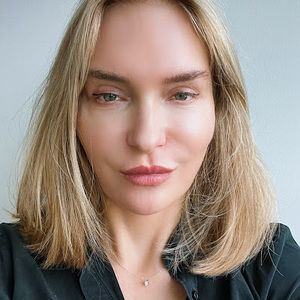 Meet your Posher, Emilia